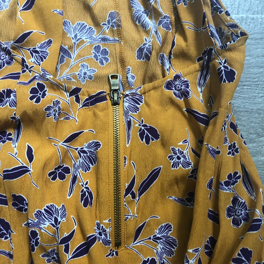 Yellow summer dress w purple flowers - Picture 4 of 9